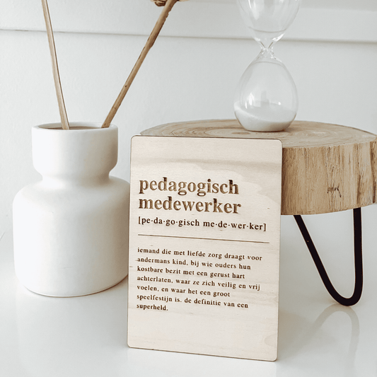 Houten bedankkaartje – een uniek cadeau voor een pedagogisch medewerker als blijk van waardering voor de inzet - sfeerimpressie.