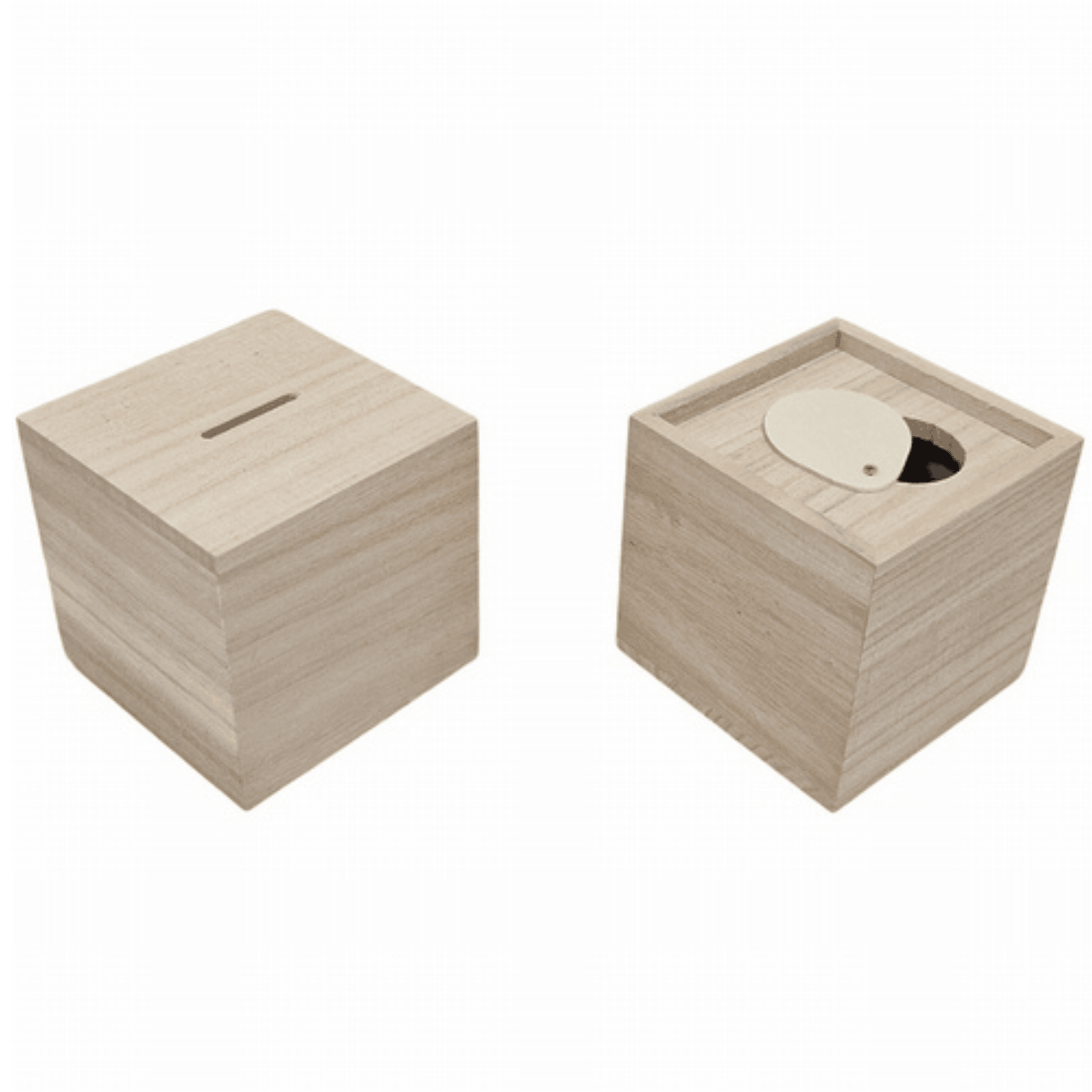 Houten spaarpot in detail van bovenzijde inclusief gleuf en onderzijde inclusief opening om het geld eruit te halen – een gepersonaliseerde spaarpot met gravure, ideaal als uniek cadeau. Deze houten spaarpot met naam is perfect voor kinderen om op een speelse manier te sparen.