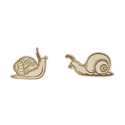 2 slakken product foto - houten wanddecoratie – stijlvolle houten muurdecoratie voor de babykamer, perfect als unieke wanddecoratie.